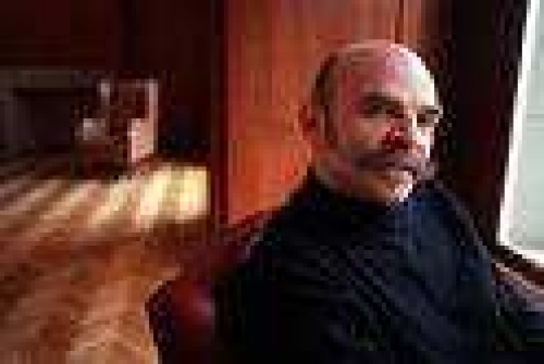 Mart&iacute;n Caparros, de quien el autor toma distancia, aunque cit&aacute;ndolo en esta entrega