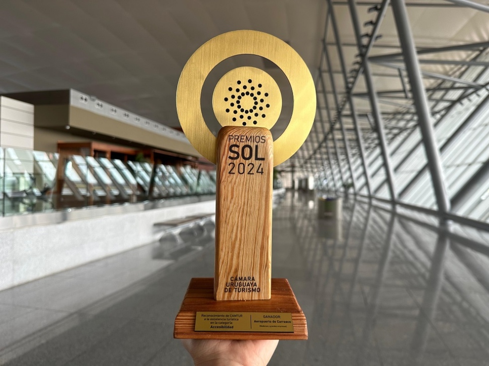 Aeropuerto de Carrasco recibió premio en accesibilidad de la Cámara Uruguaya de Turismo