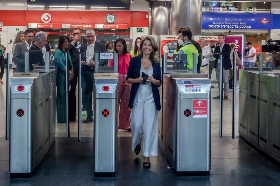 Madrid lanza un ultim&aacute;tum al gobierno espa&ntilde;ol por Cercan&iacute;as