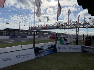 Inauguración de los boxes en el autódromo de Rivera