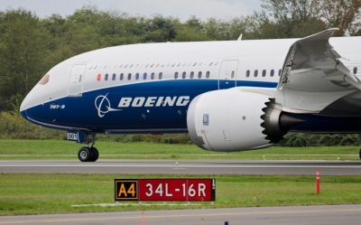Continúan más de treinta 787 Dreamliner en tierra por reparación en los motores Rolls-Royce
