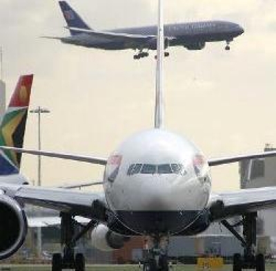 Europa pretende cobrar a aerol&iacute;neas por emisiones de CO2