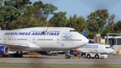 Aerol&iacute;neas se defiende
