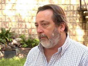 El Doctor C&eacute;sar Iroldi, junto a Sabrina Acevedo y Nicol&aacute;s de los Santos, fueron quienes se pusieron al hombro la tarea que todo indica est&aacute; por dar sus frutos: recuperar conectividad, adecuaci&oacute;n tarifaria y fuentes de trabajo a trav&eacute;s de la puesta en marcha de Alas Uruguay