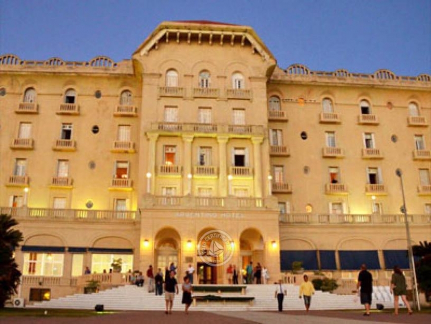 Cena-show de Nochebuena en el Argentino Hotel de Piri&aacute;polis