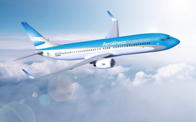 Piloto de Aerol&iacute;neas Argentinas aterriza de urgencia en Bolivia y salva vida de un ni&ntilde;o de 8 a&ntilde;os