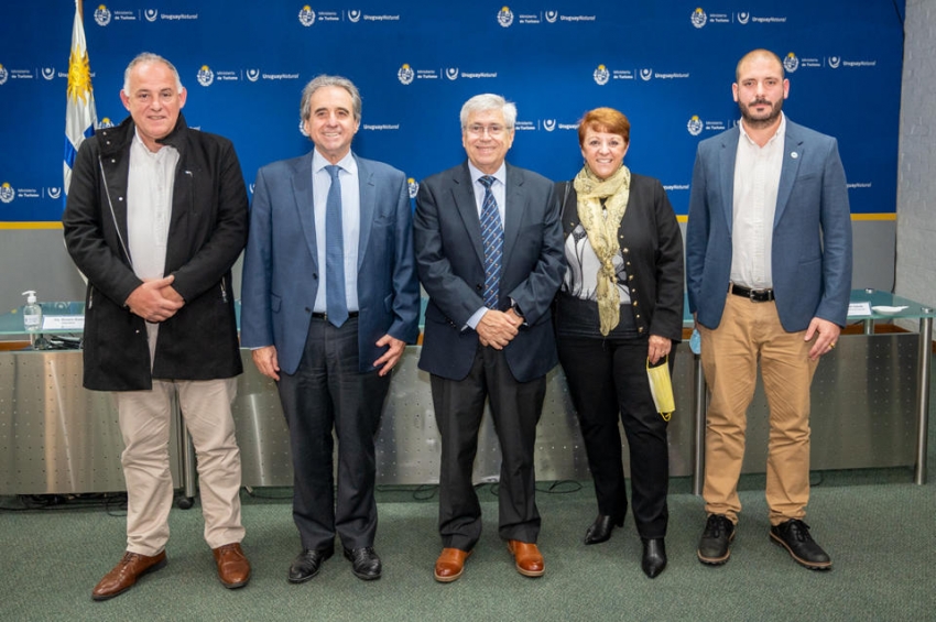 Roque Baudean, Remo Monzeglio, Tabar&eacute; Viera, Rosario Blanco, Jos&eacute; Manuel alv&aacute;n.