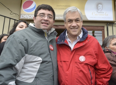Presidente de la Rep&uacute;blica, Sebasti&aacute;n Pi&ntilde;era, acompa&ntilde;ado del Director Regional de Corfo, V&iacute;ctor Fuentes.