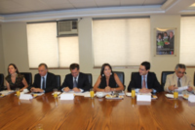 Subsecretar&iacute;a de Turismo, CORFO, SERNATUR y FEDETUR se unen para impulsar la sustentabilidad en el turismo chileno