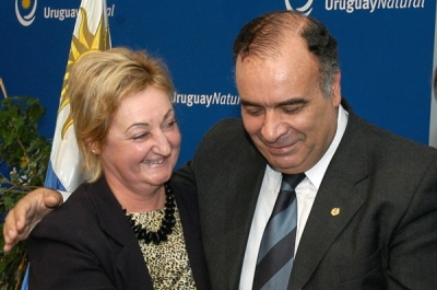 El Ministerio de Turismo y Deporte cambia de color y de género. Del negro y azul del Liverpool de Lescano, al violeta campeón de Kechichian y del caballero a la dama. Lo que no cambiará es el rumbo. Hay equipo.