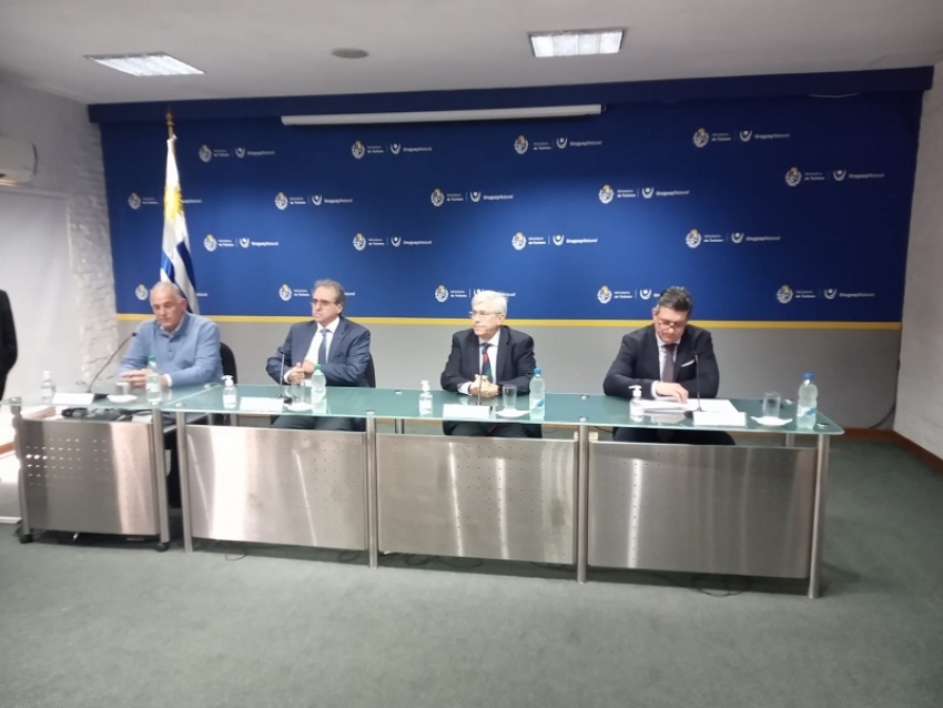 Roque Baudean, Remo Monzeglio, Tabar&eacute; Viera, Ignacio Curbelo.