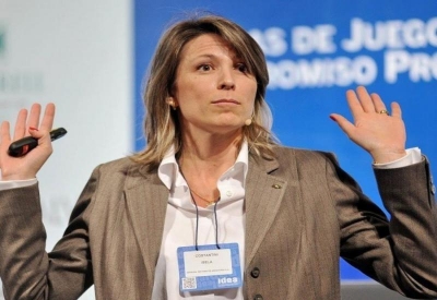 Isela Costantini parece decir "Yo no!!"