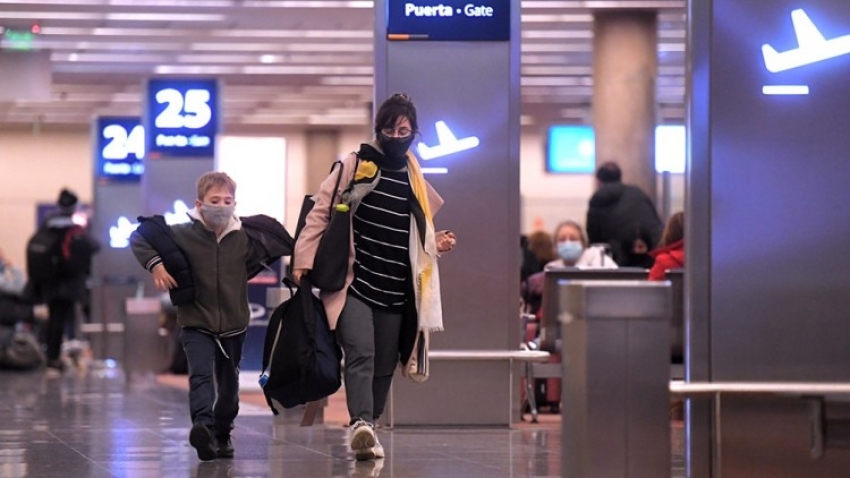 Argentina anunci&oacute; que comenzar&aacute; a vacunar a turistas extranjeros
