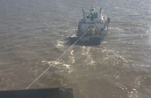 Catamarán de Buquebus &quot;le erró&quot; al canal principal y encalló por dos horas