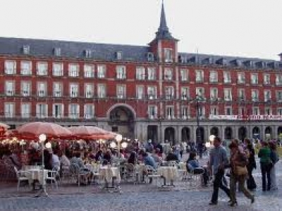  El turismo fue en el 2012 el salvavidas econ&oacute;mico de una Espa&ntilde;a en crisis