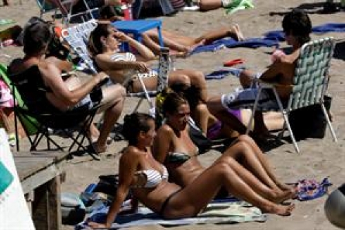 Verano 2012: Con buen tiempo, pero menos ocupaci&oacute;n y Mardel, m&aacute;s barato y con menos gente