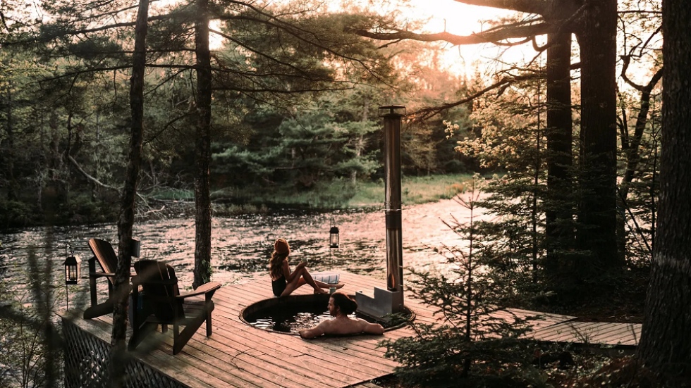 Trout Point Lodge el hotel de Tobeatic  que aúna belleza salvaje por fuera y lujo sostenible por dentro.