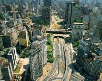 Tr&aacute;fico a&eacute;reo Santiago-San Pablo crece 40%, y peligra liderazgo de Buenos Aires