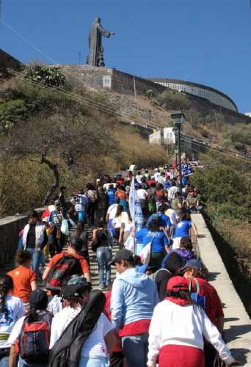 &iquest;Se puede hablar de turismo religioso?