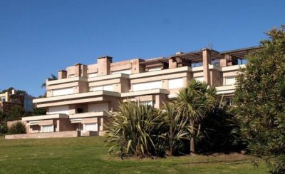 Demoler&aacute;n edificio lujoso del este