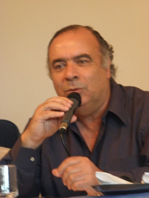 Ministro Lescano a seudoperiodista tur&iacute;stico: "uno no puede venir a reuniones y andar pastoreando los bueyes..."