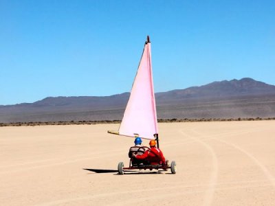 BARREAL. El carrovelismo es el deporte ideal para realizar aquí.