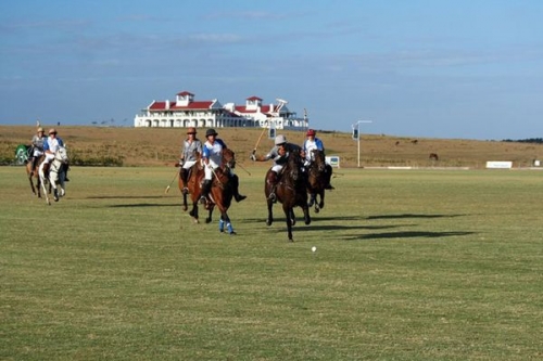 Polo en Estancia Vik, pr&oacute;xima a Jos&eacute; Ignacio
