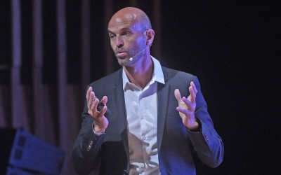 "Es extra&ntilde;o que una jueza defina cu&aacute;ntos vuelos puede tener un aeropuerto"