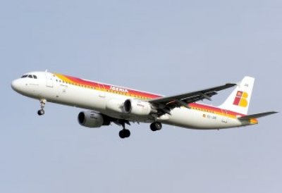 Iberia lanzar&aacute; tarjeta de embarque "wearable"