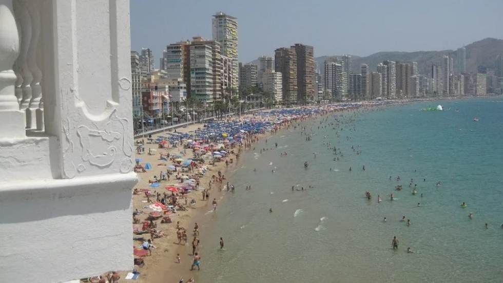 Los británicos mantienen a España como primera opción para viajar en el próximo año