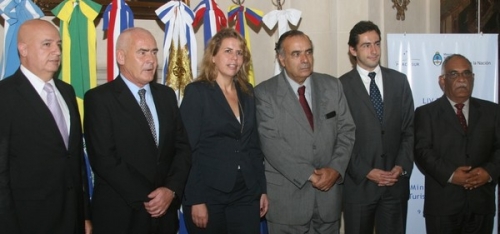 Meyer junto a los Ministros de Turismo de Sudam&eacute;rica