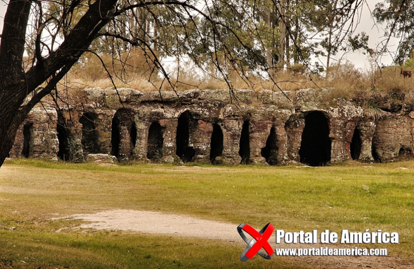 Geoparque Mundial de la UNESCO Grutas del Palacio. Flores, Parte I