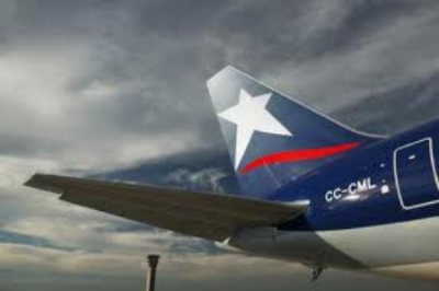 LAN inaugura vuelo sin escalas entre Montevideo y Lima