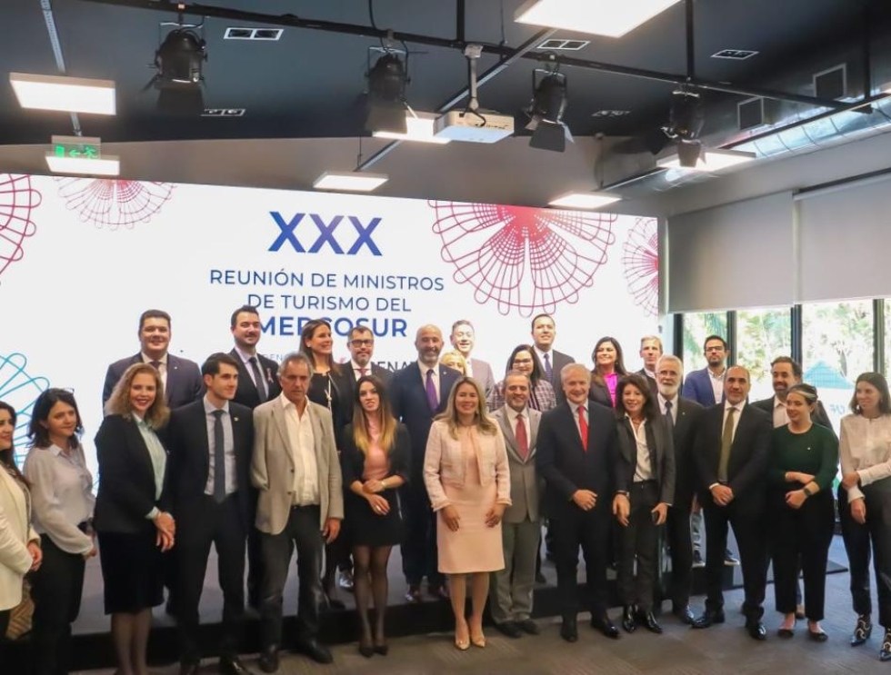 Ministros trabajar&aacute;n en pol&iacute;tica de cielos abiertos y estrategias comunes para el sector tur&iacute;stico