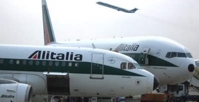 La Comisión Europea da luz verde con condiciones a la entrada de Etihad Airways en el capital de Alitalia