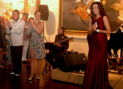 "Uruguay y sus tangos famosos" aplaudido de pie en Rio Grande del Sur