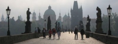 Praga recuerda a Kafka por todo lo alto en el 90 aniversario de su muerte