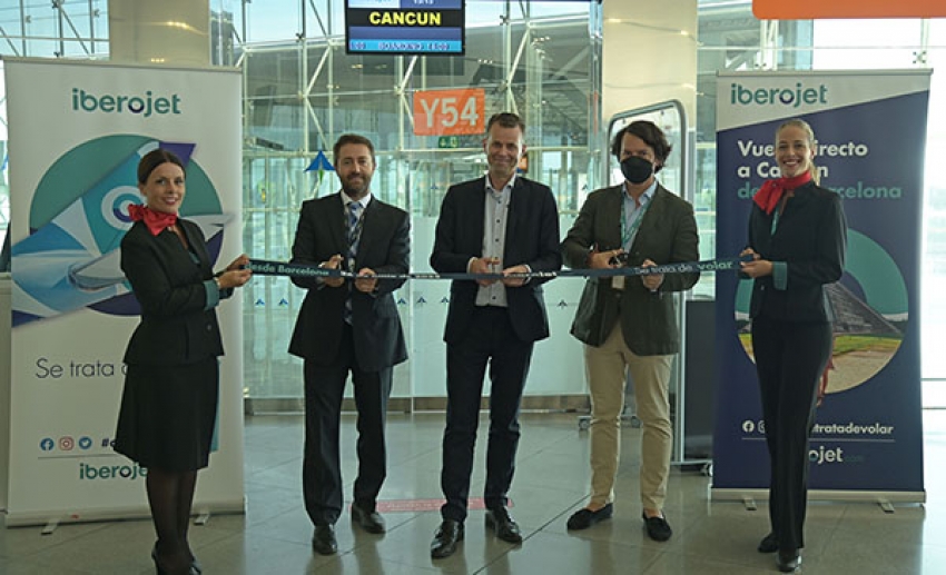 Iberojet inaugura sus vuelos directos desde Barcelona a Canc&uacute;n y Punta Cana