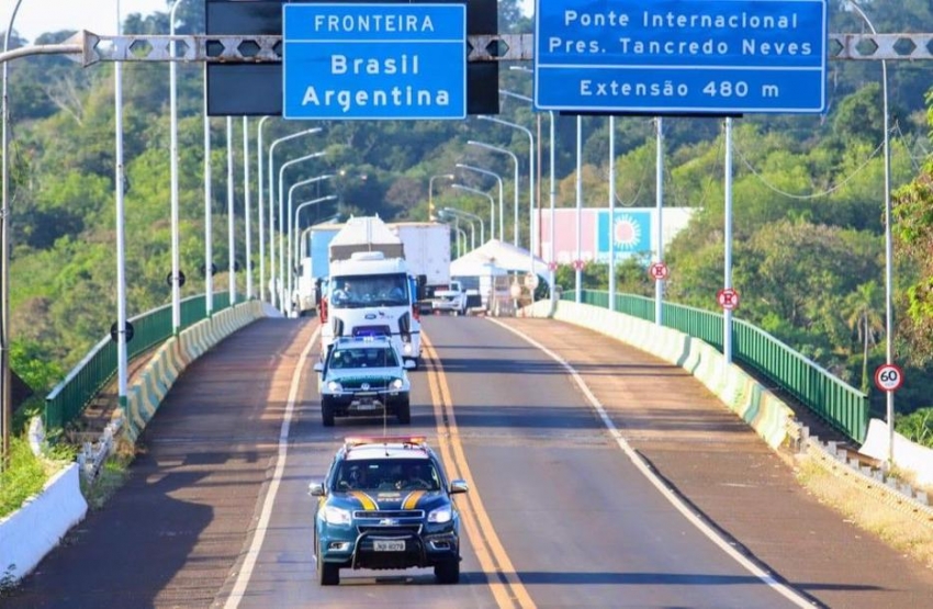 Senador brasile&ntilde;o pide fin de ordenanza que proh&iacute;be a turistas argentinos y uruguayos ingresar a Brasil por tierra