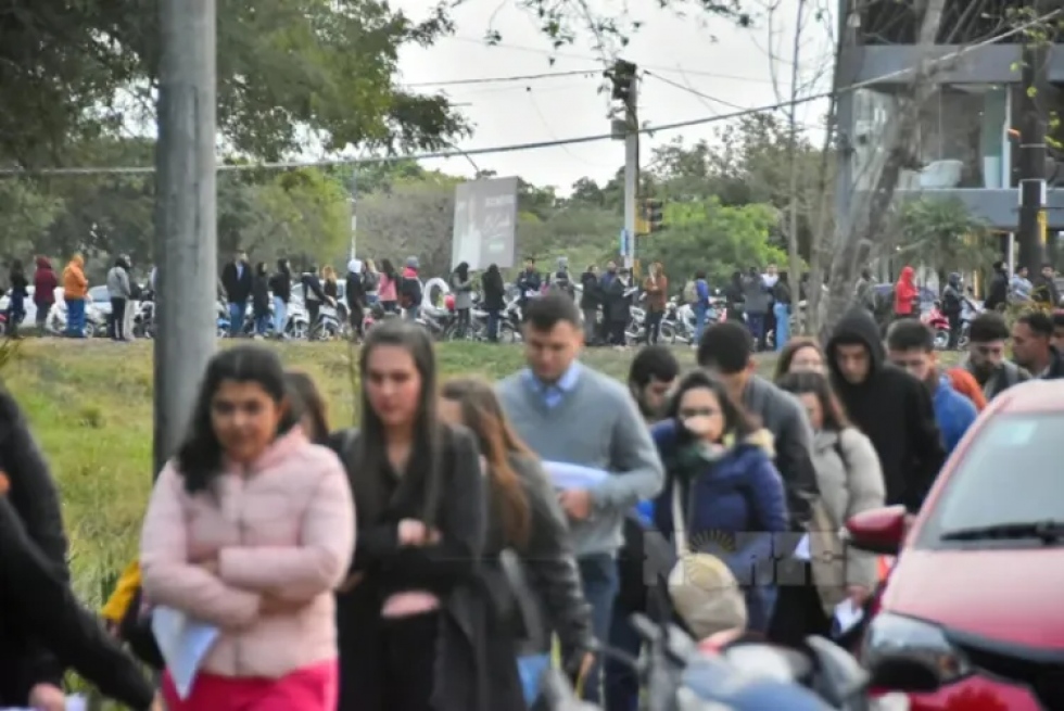 Miles de aspirantes se presentaron en la convocatoria de la cadena internacional de hoteles que abrir&aacute; sus puertas en septiembre.
