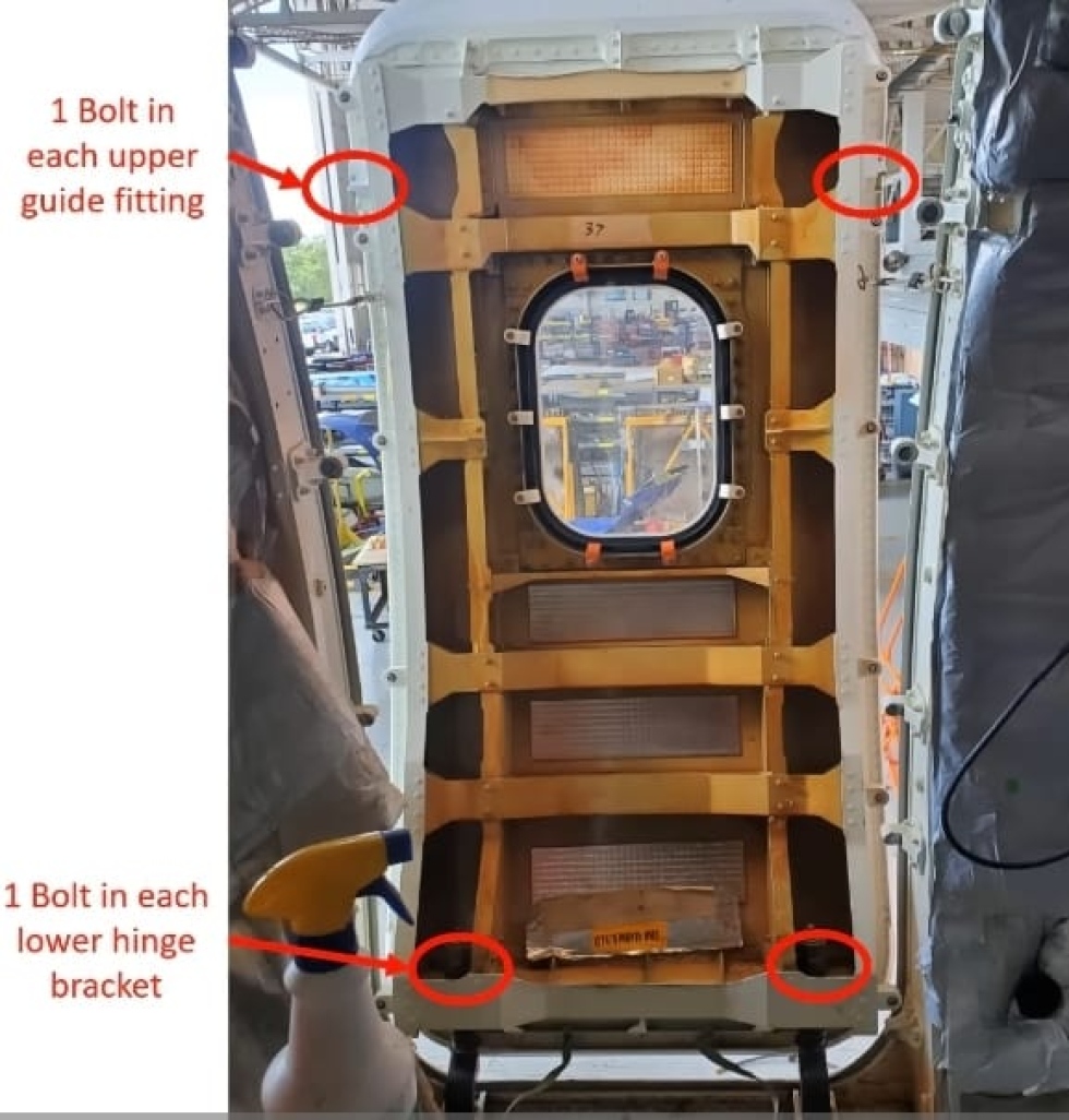 ¿Por qué en un avión con poco más de dos meses de entregado se vuela esa puerta?