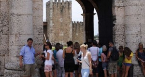 Tasas impositivas amenazan destinos tur&iacute;sticos del Caribe