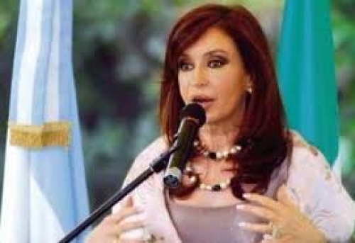 Cristina Kirchner llen&oacute; de elogios a los empleados de Aerol&iacute;neas