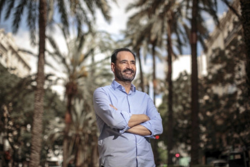 El propietario de Marina Beach, Antonio Calero, que batalla contra TripAdvisor. 