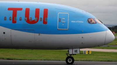 Una familia vol&oacute; dos horas sentada en el piso de un avi&oacute;n porque sus asientos no exist&iacute;an