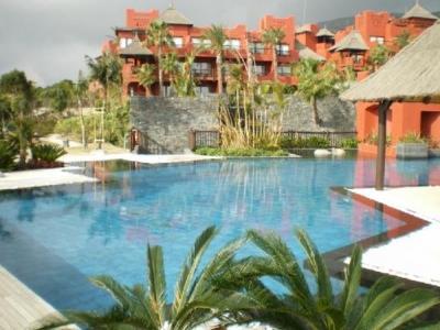 Dos hoteles de la cadena Barcel&oacute; finalistas de los premios Conde Nast 2011