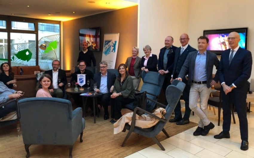 Sk&aring;l: Salud, amistad, larga vida, felicidad y ahora eficiencia