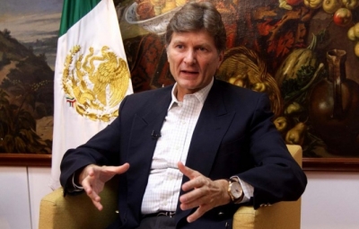 El titular de la Sectur, Enrique de la Madrid, en entrevista.