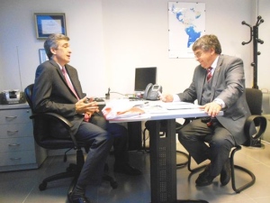 La primera vez que entrevistamos a Pedro Heilbron, fue en Montevideo, en el despacho de Hugo Perelli, gerente general de COPA en Uruguay, durante el Foro del Aire, en 2013