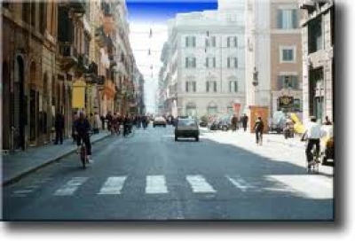 La crisis se instala en la principal avenida comercial de Roma